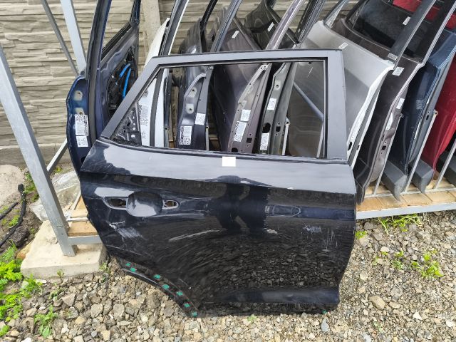 bontott HYUNDAI TUCSON Jobb hátsó Ajtó (Üres lemez)