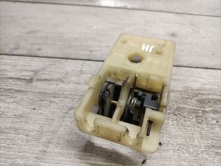 bontott HYUNDAI TUCSON Jobb hátsó Belső Kilincs