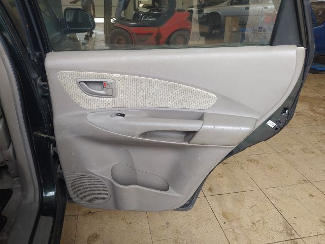 bontott HYUNDAI TUCSON Jobb hátsó Belső Küszöb Burkolat