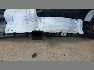 bontott HYUNDAI TUCSON Jobb hátsó Belső Küszöb Burkolat