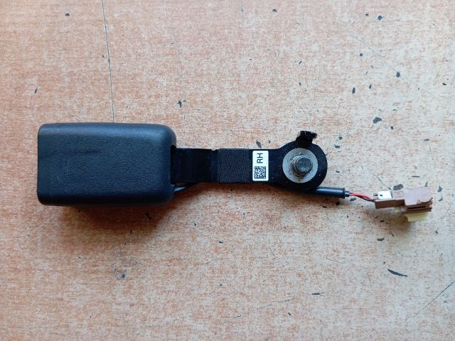 bontott HYUNDAI TUCSON Jobb hátsó Biztonsági Öv Csat