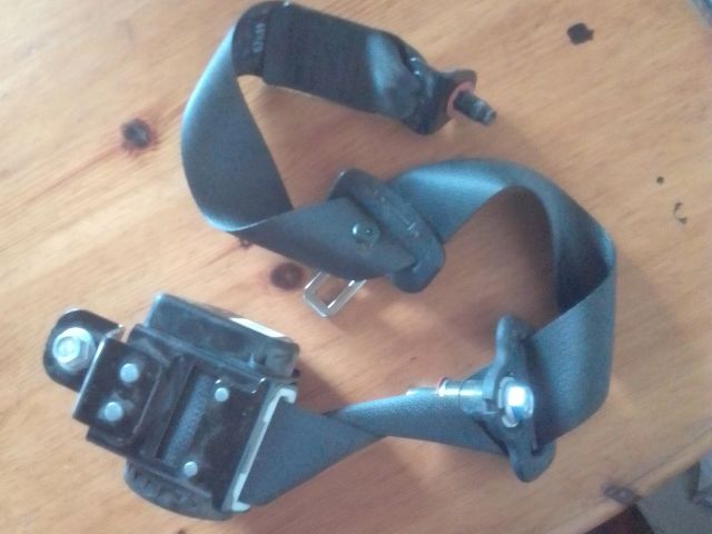 bontott HYUNDAI TUCSON Jobb hátsó Biztonsági Öv