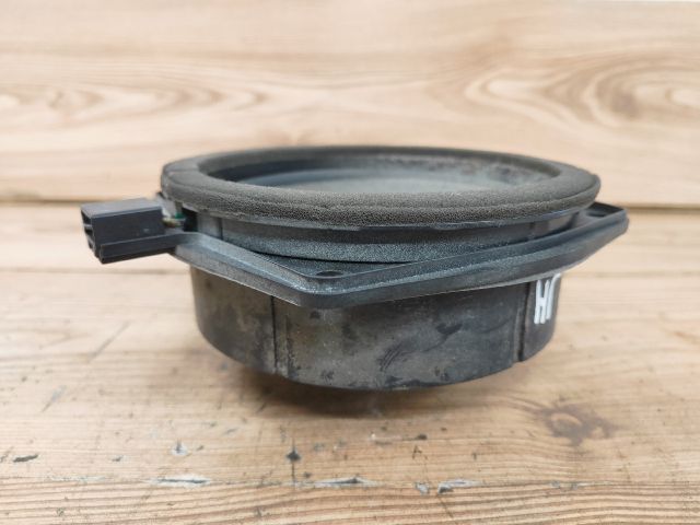 bontott HYUNDAI TUCSON Jobb hátsó Hangszóró