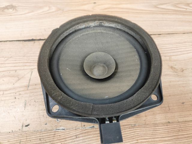 bontott HYUNDAI TUCSON Jobb hátsó Hangszóró