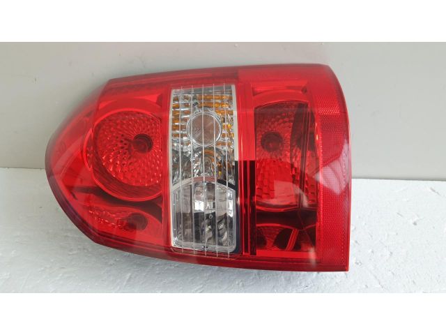 bontott HYUNDAI TUCSON Jobb Hátsó Lámpa