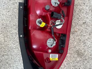 bontott HYUNDAI TUCSON Jobb Hátsó Lámpa
