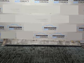 bontott HYUNDAI TUCSON Jobb Küszöb