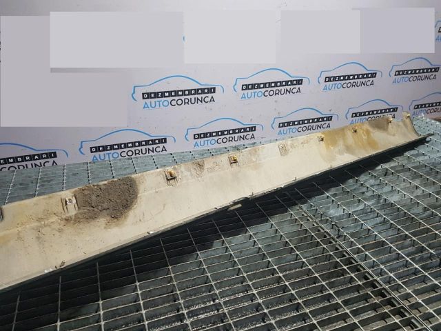 bontott HYUNDAI TUCSON Jobb Küszöb