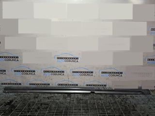 bontott HYUNDAI TUCSON Jobb Küszöb