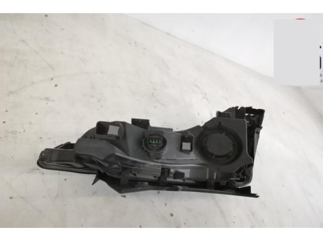 bontott HYUNDAI TUCSON Jobb Ledes Fényszóró