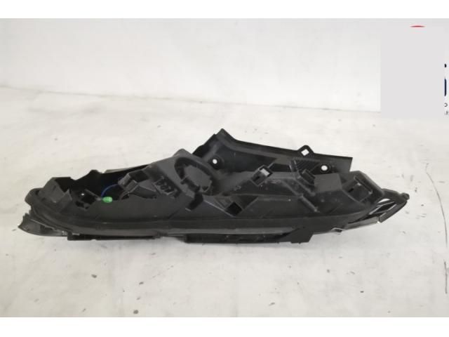 bontott HYUNDAI TUCSON Jobb Ledes Fényszóró