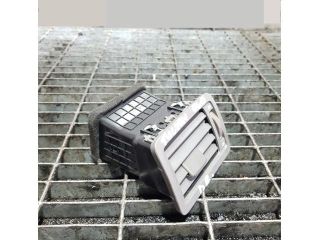 bontott HYUNDAI TUCSON Jobb Szellőző