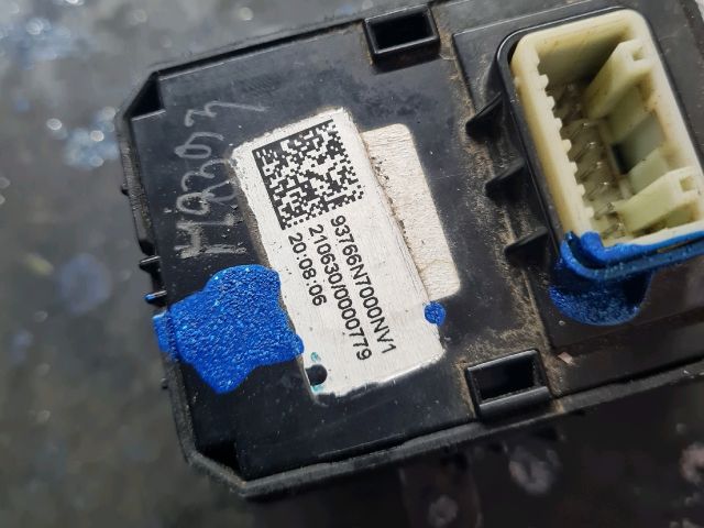 bontott HYUNDAI TUCSON Kézifék Kapcsoló