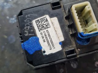 bontott HYUNDAI TUCSON Kézifék Kapcsoló