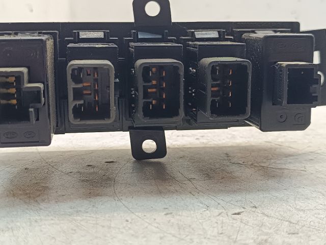 bontott HYUNDAI TUCSON Kombinált Kapcsoló