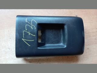 bontott HYUNDAI TUCSON Könyöklő Tartó Konzol