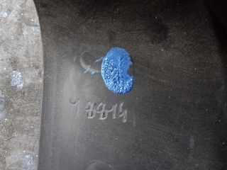 bontott HYUNDAI TUCSON Könyöklő Tartó Konzol