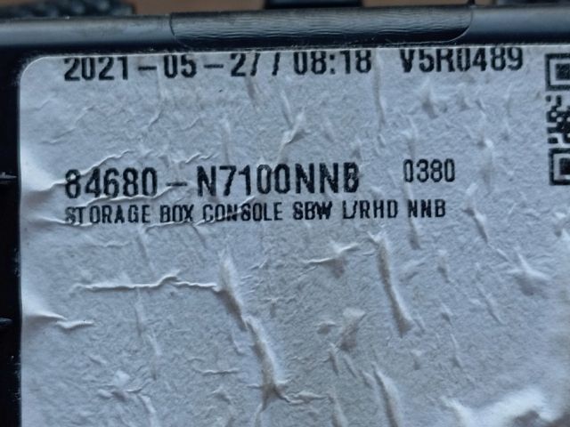 bontott HYUNDAI TUCSON Könyöklő