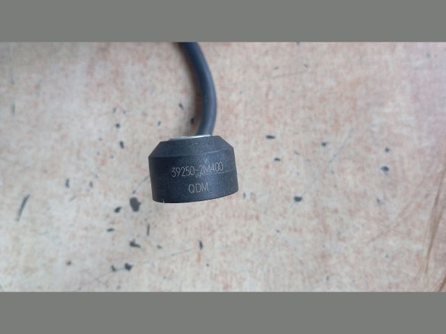 bontott HYUNDAI TUCSON Kopogás Jeladó