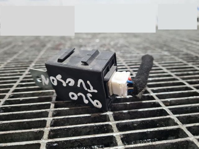 bontott HYUNDAI TUCSON Kormányzár (Elektromos)