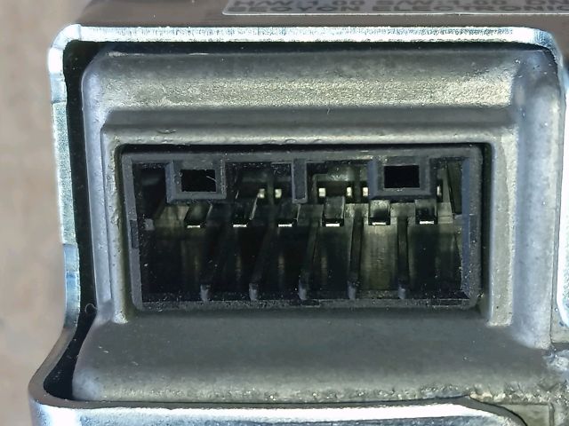 bontott HYUNDAI TUCSON Kormányzár (Elektromos)