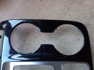 bontott HYUNDAI TUCSON Középkonzol Keret