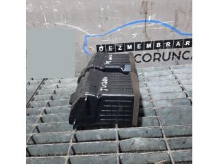 bontott HYUNDAI TUCSON Középső Szellőző