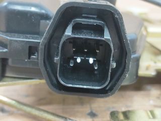 bontott HYUNDAI TUCSON Központizár Motor Csomagtérajtó