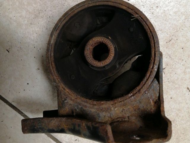 bontott HYUNDAI TUCSON Motor Tartó Bak (Pozíciófüggetlen)