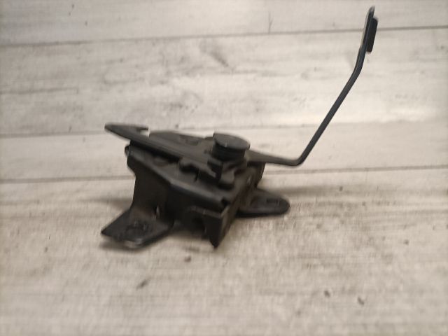 bontott HYUNDAI TUCSON Motorháztető Zárszerkezet