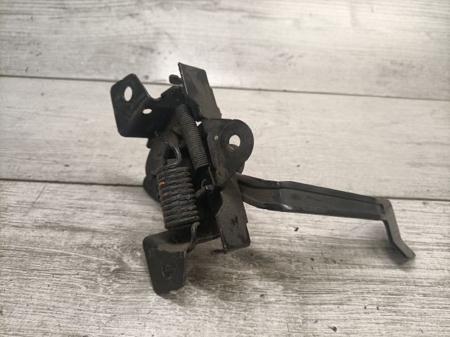 bontott HYUNDAI TUCSON Motorháztető Zárszerkezet