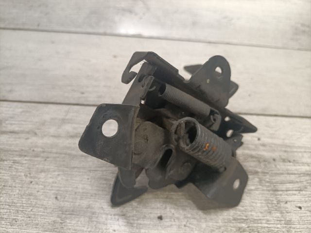 bontott HYUNDAI TUCSON Motorháztető Zárszerkezet