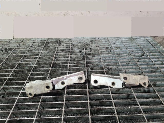 bontott HYUNDAI TUCSON Motorháztető Zsanér Pár