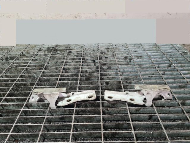 bontott HYUNDAI TUCSON Motorháztető Zsanér Pár