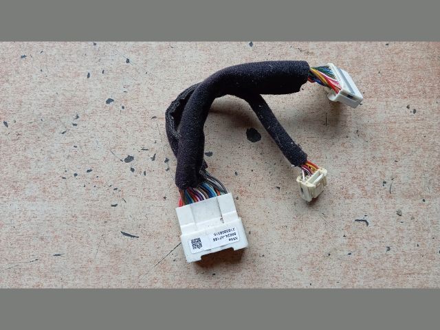 bontott HYUNDAI TUCSON Műszerfal Kábelköteg