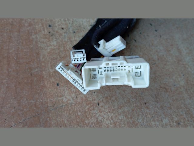 bontott HYUNDAI TUCSON Műszerfal Kábelköteg