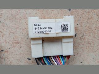 bontott HYUNDAI TUCSON Műszerfal Kábelköteg