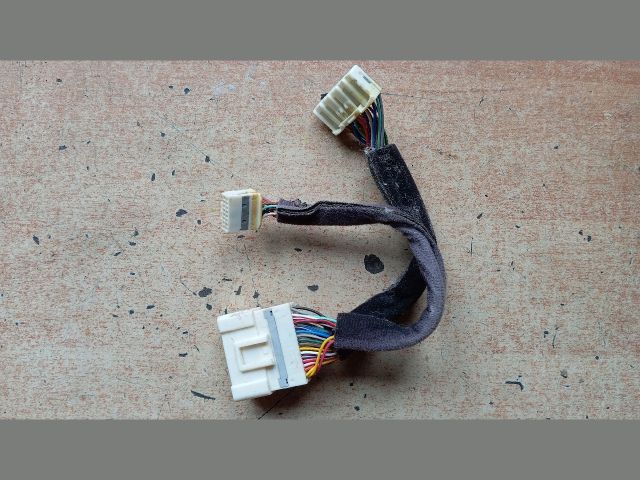 bontott HYUNDAI TUCSON Műszerfal Kábelköteg