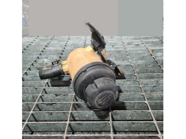 bontott HYUNDAI TUCSON Szervóolaj Tartály