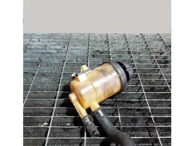 bontott HYUNDAI TUCSON Szervóolaj Tartály