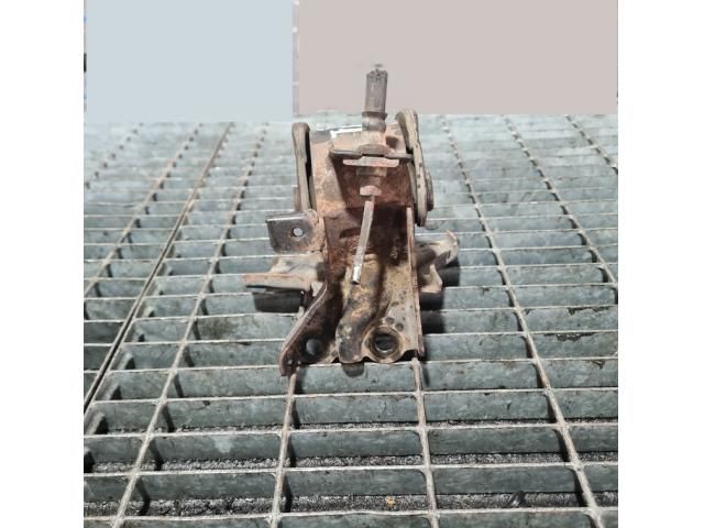 bontott HYUNDAI TUCSON Tartó Bak