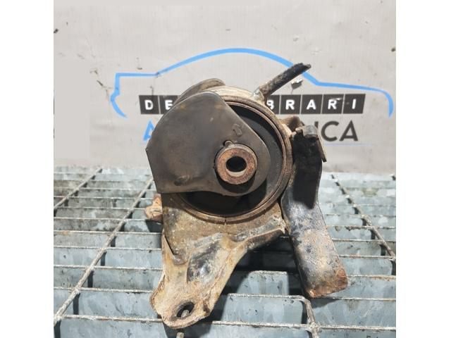 bontott HYUNDAI TUCSON Tartó Bak