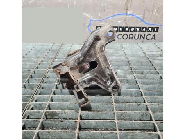 bontott HYUNDAI TUCSON Tartó Bak