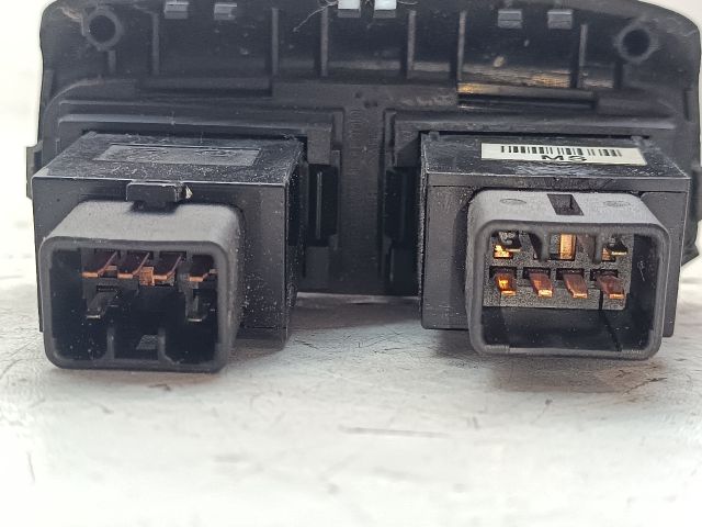 bontott HYUNDAI TUCSON Ülésfűtés Kapcsoló Pár