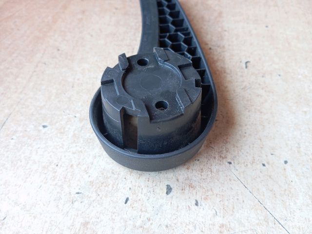 bontott HYUNDAI TUCSON Ülésmagasság Állító Kar Burkolat