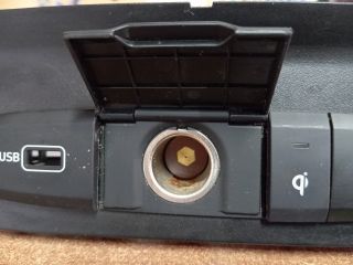 bontott HYUNDAI TUCSON USB Aljzat