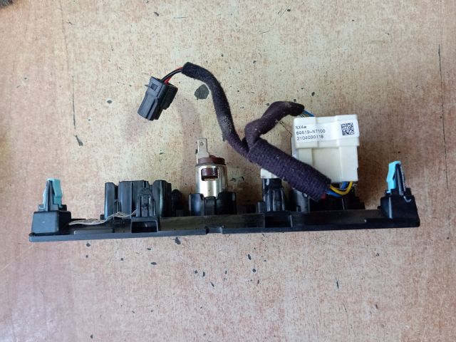 bontott HYUNDAI TUCSON USB Aljzat