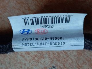 bontott HYUNDAI TUCSON USB Aljzat