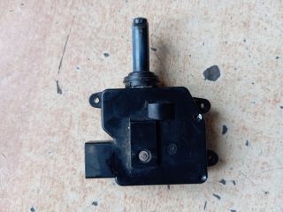 bontott HYUNDAI TUCSON Üzemanyag Betöltő Nyílás Kapcsoló