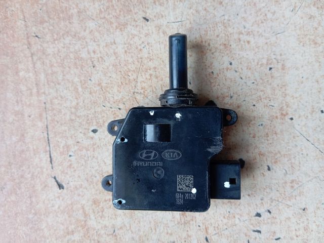 bontott HYUNDAI TUCSON Üzemanyag Betöltő Nyílás Kapcsoló